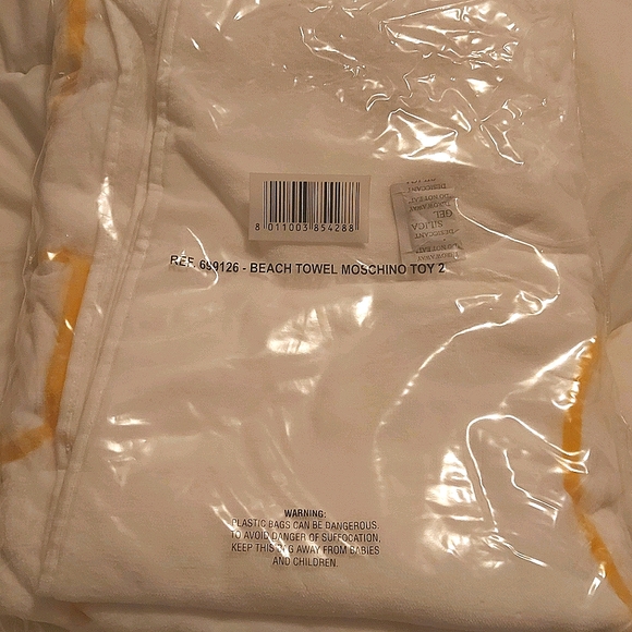 Moschino Toy 2 Beach Towel (Authentic) - Picture 2 of 2